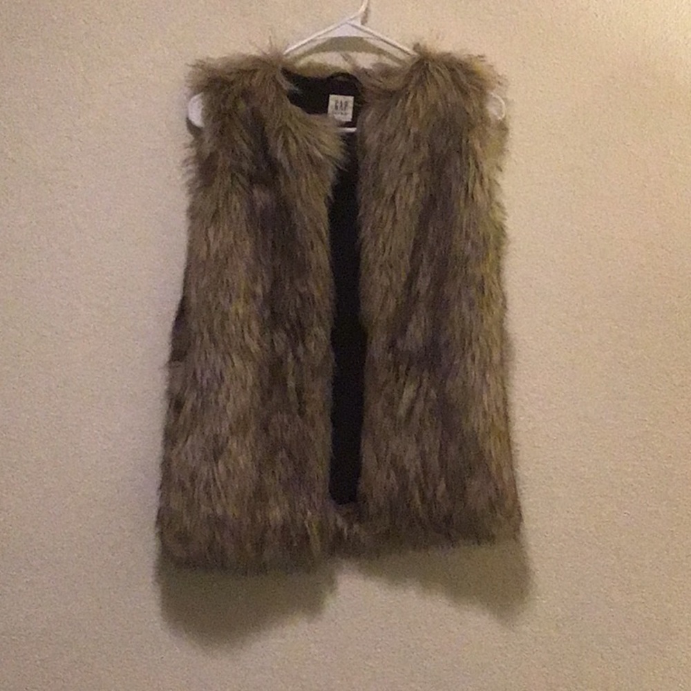 Gap kids faux fur vest